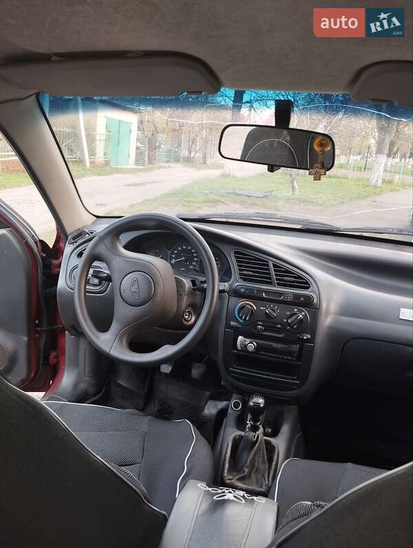 Седан Daewoo Sens 2004 в Первомайске