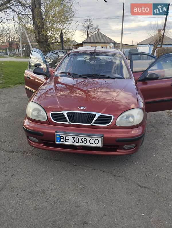 Седан Daewoo Sens 2004 в Первомайске