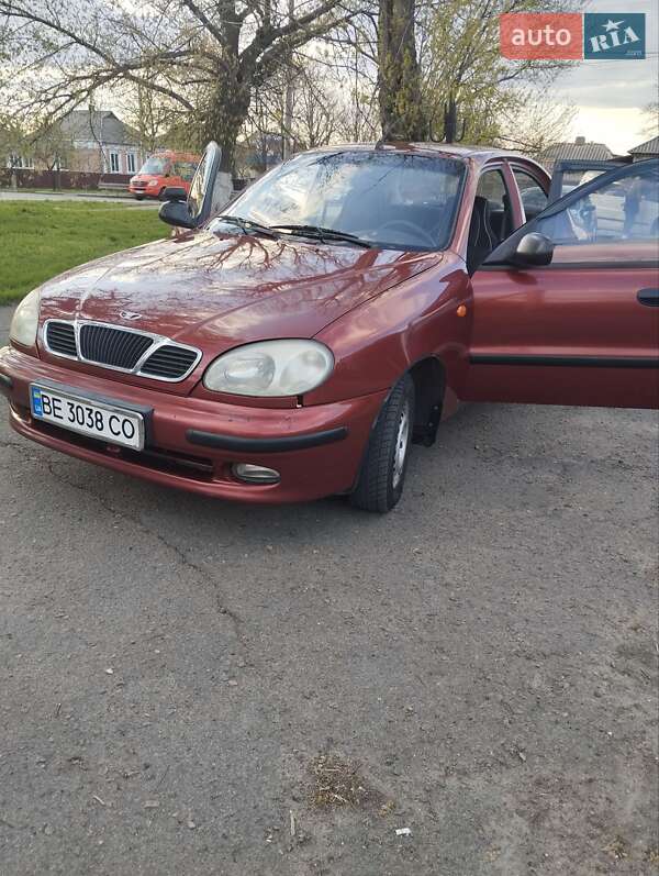 Седан Daewoo Sens 2004 в Первомайске