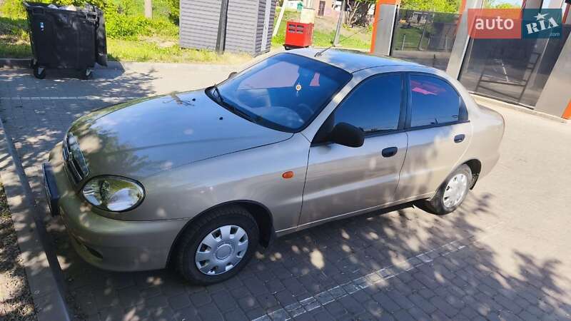 Седан Daewoo Sens 2011 в 