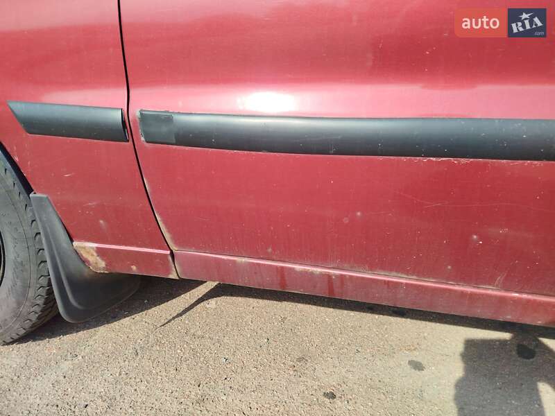 Седан Daewoo Sens 2004 в Буче