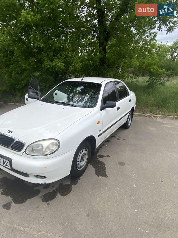 Седан Daewoo Sens 2003 в Славянске