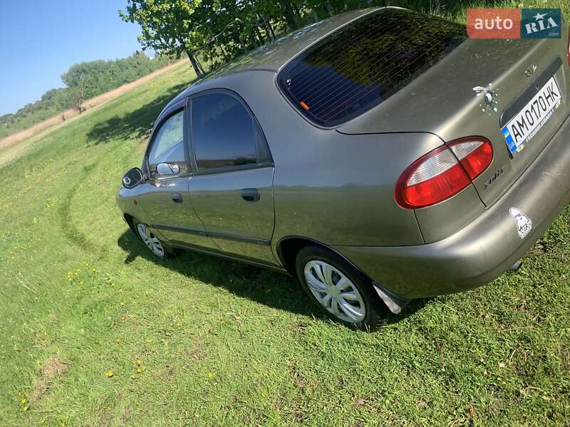 Седан Daewoo Sens 2003 в Житомире