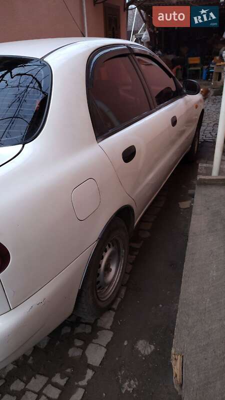 Седан Daewoo Sens 2004 в Ужгороде