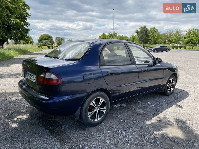 Седан Daewoo Sens 2004 в Ужгороді