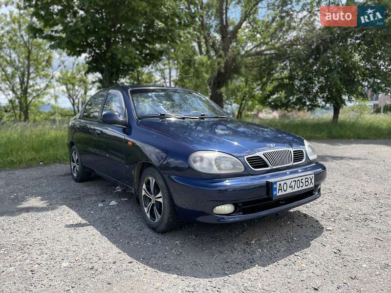Седан Daewoo Sens 2004 в Ужгороді