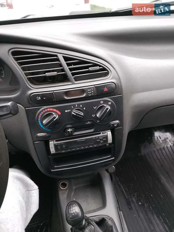 Седан Daewoo Sens 2005 в Киеве
