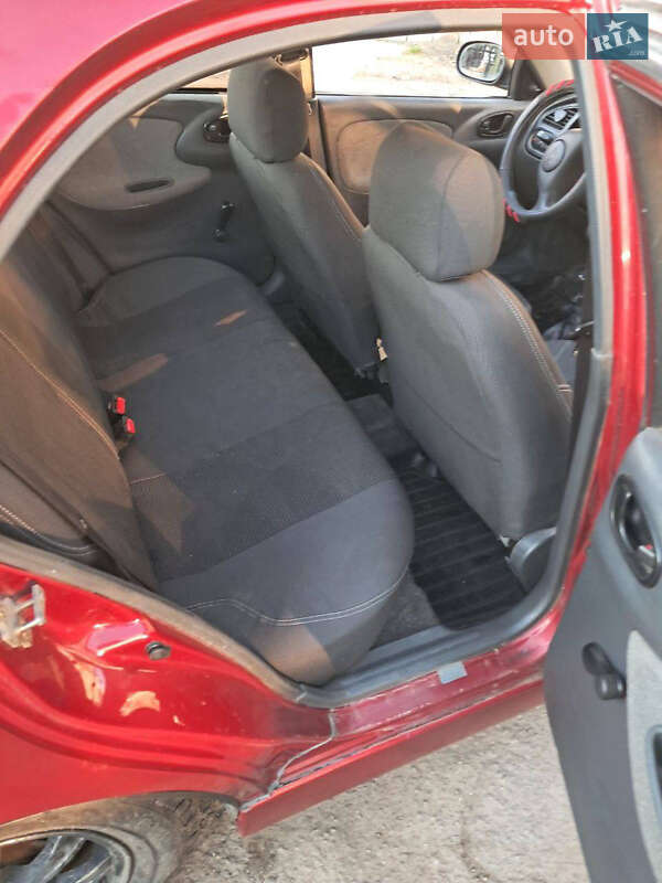 Седан Daewoo Sens 2006 в Киеве