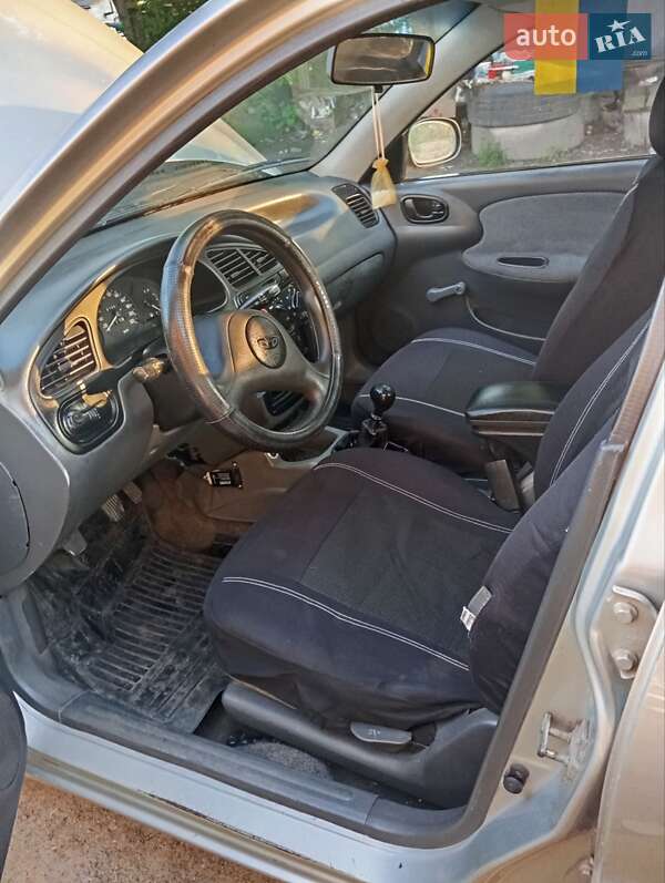 Седан Daewoo Sens 2007 в Гнівані