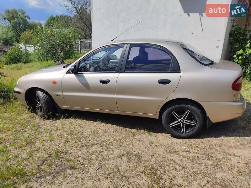 Седан Daewoo Sens 2004 в Песковке
