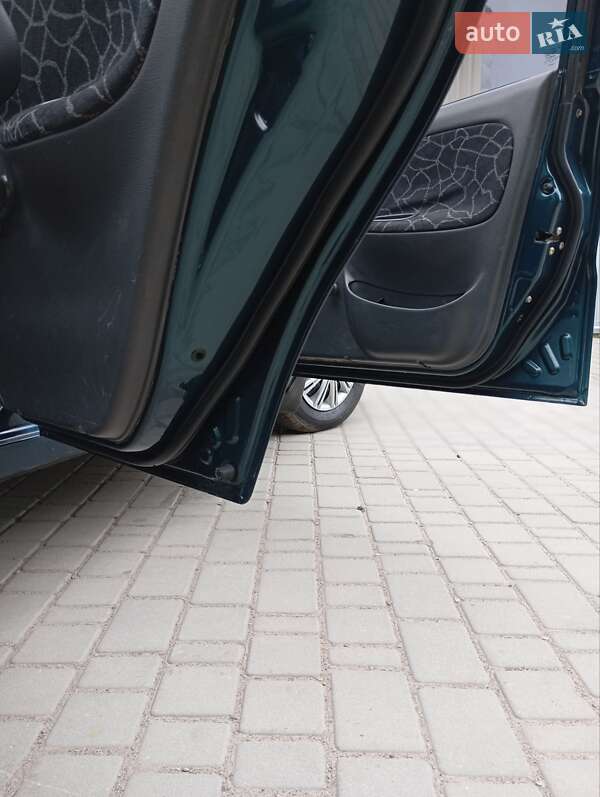 Седан Daewoo Sens 2003 в Бердичеві