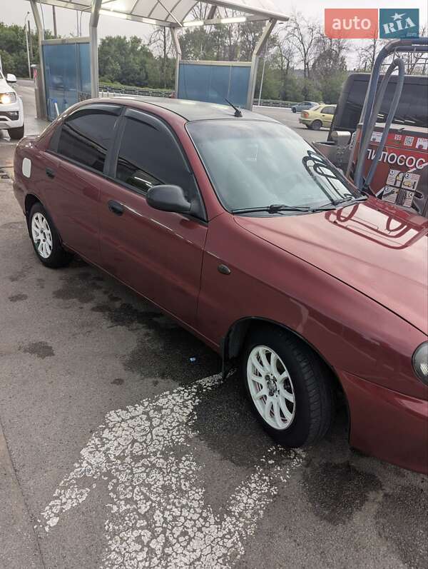 Седан Daewoo Sens 2004 в Харькове