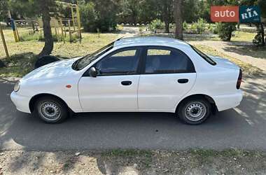 Седан Daewoo Sens 2011 в 