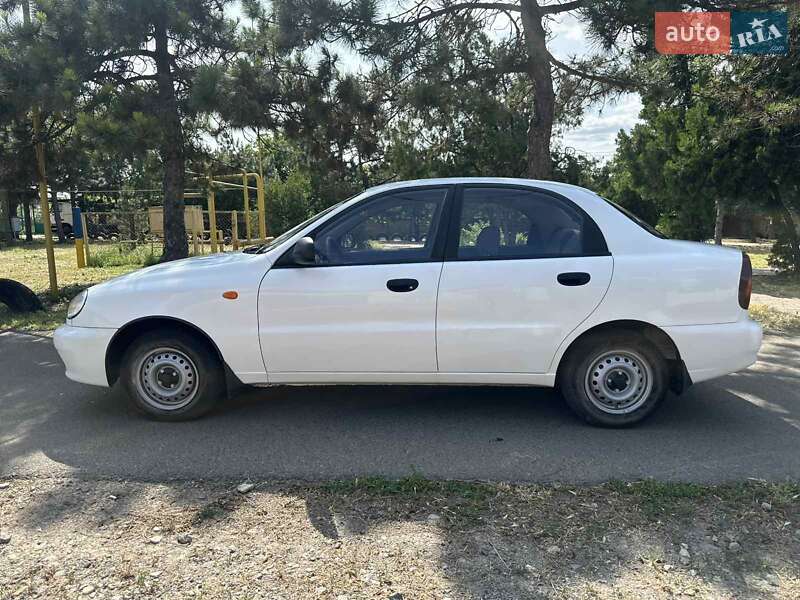 Седан Daewoo Sens 2011 в 