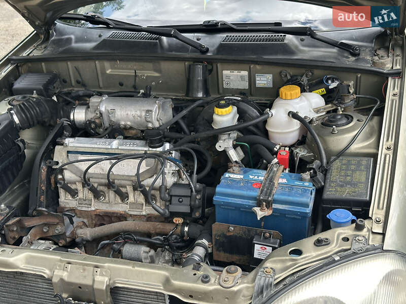 Седан Daewoo Sens 2007 в Днепре