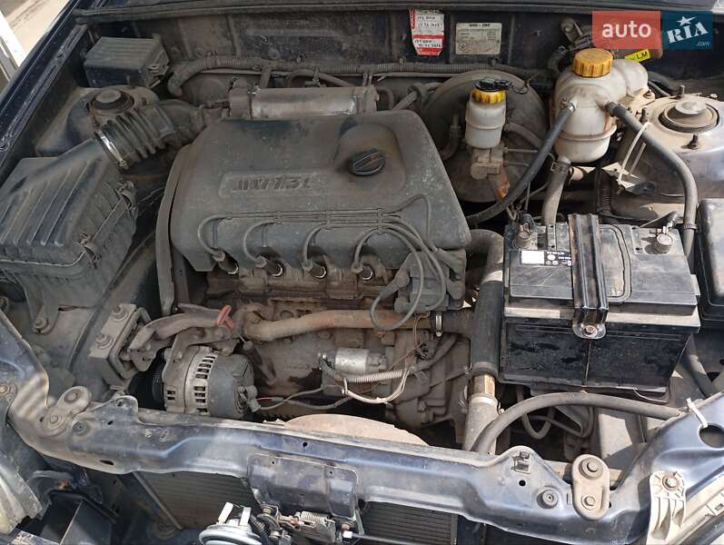 Седан Daewoo Sens 2003 в Шептицькому