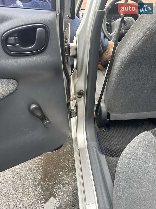 Седан Daewoo Sens 2004 в Киеве