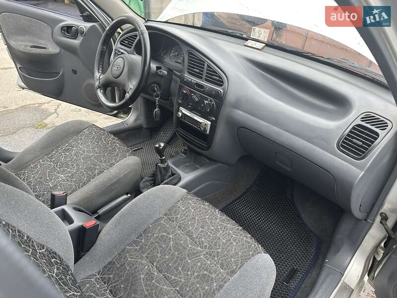 Седан Daewoo Sens 2004 в Киеве