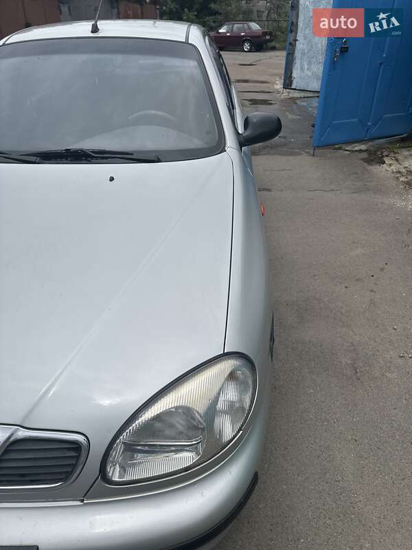Седан Daewoo Sens 2004 в Киеве