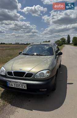 Седан Daewoo Sens 2004 в Петровому