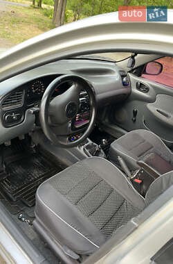 Седан Daewoo Sens 2004 в 