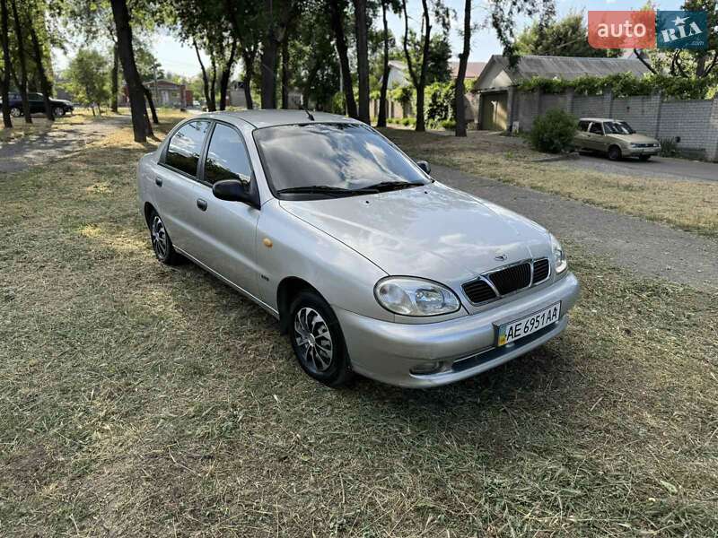 Седан Daewoo Sens 2004 в Днепре