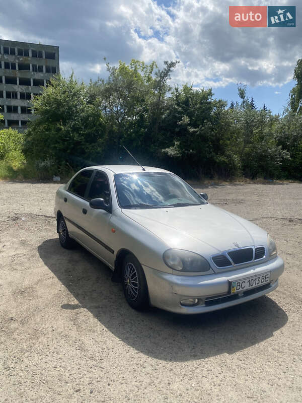 Седан Daewoo Sens 2005 в Новому Розділі