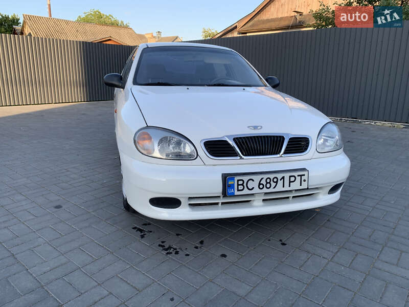 Седан Daewoo Sens 2002 в Костополе