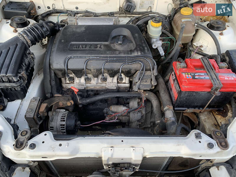 Седан Daewoo Sens 2002 в Костополе