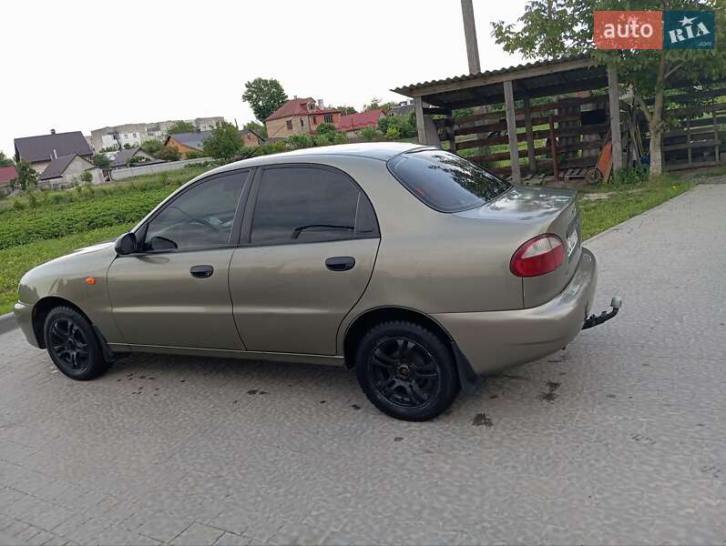Седан Daewoo Sens 2004 в Буську