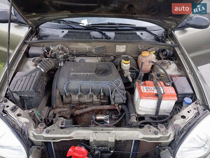 Седан Daewoo Sens 2004 в Буську