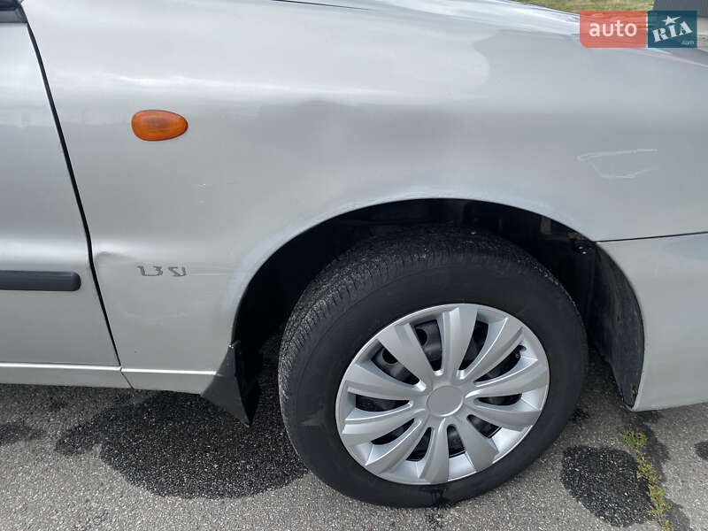Седан Daewoo Sens 2003 в Харькове