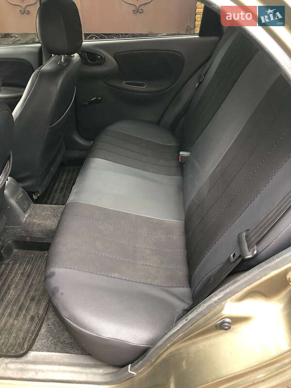 Седан Daewoo Sens 2005 в Днепре