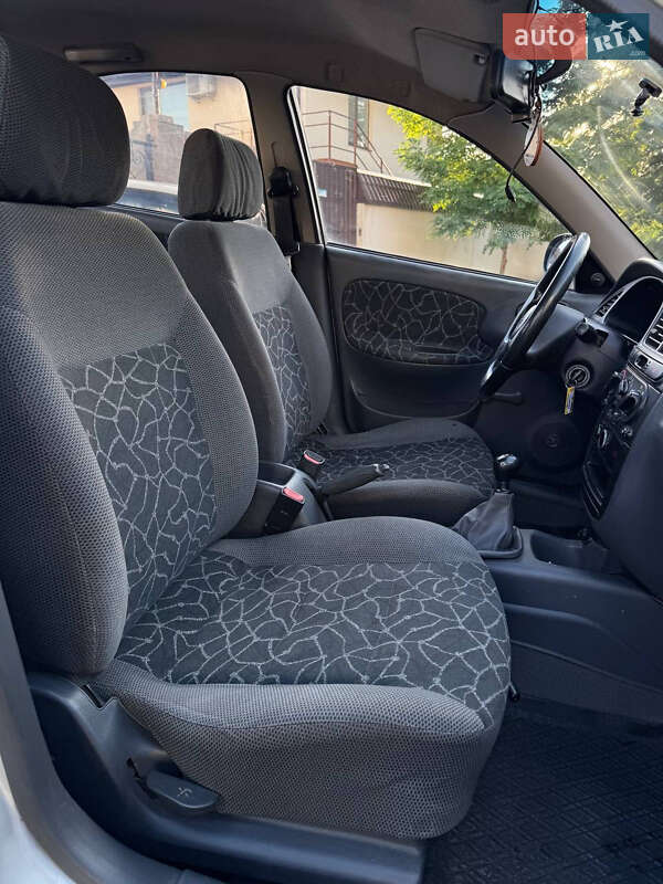 Седан Daewoo Sens 2003 в Николаеве