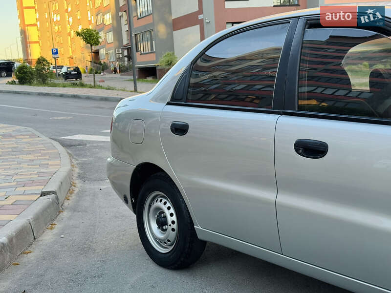 Седан Daewoo Sens 2003 в Тернополе