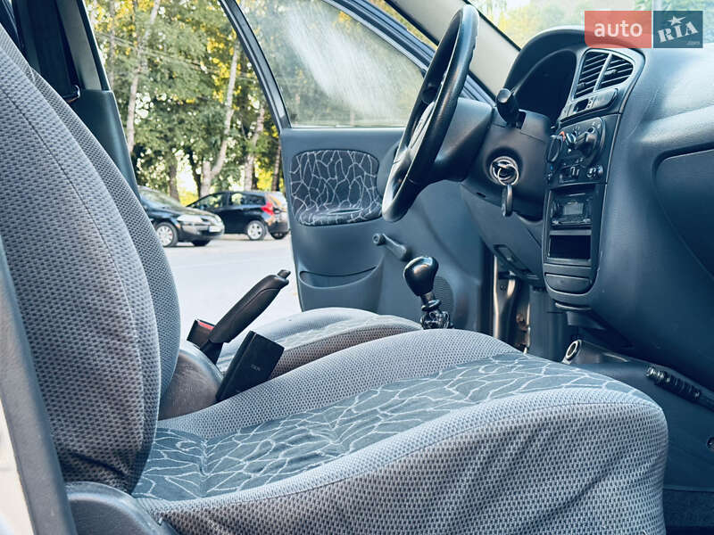 Седан Daewoo Sens 2003 в Тернополе