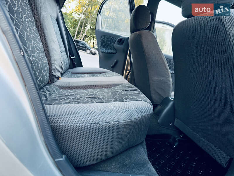 Седан Daewoo Sens 2003 в Тернополе