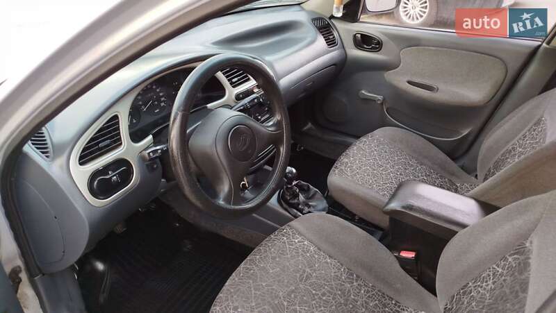 Седан Daewoo Sens 2011 в Харькове