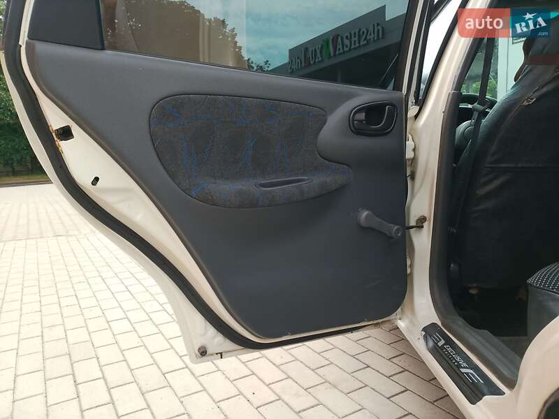Седан Daewoo Sens 2005 в Горохове