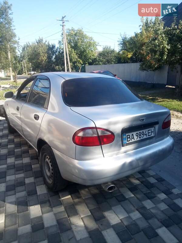 Седан Daewoo Sens 2004 в Светловодске