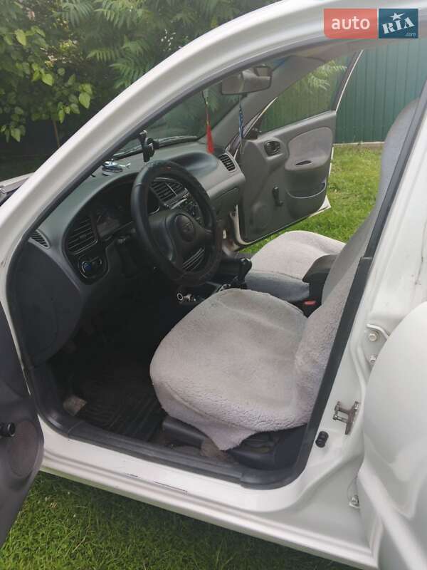 Седан Daewoo Sens 2005 в Обухове