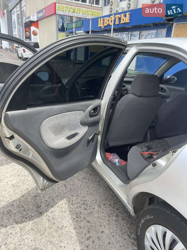 Седан Daewoo Sens 2004 в Харькове