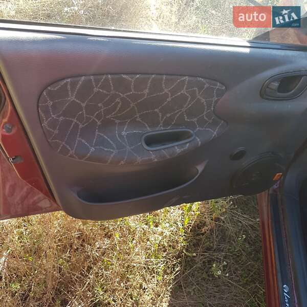 Седан Daewoo Sens 2003 в Запорожье