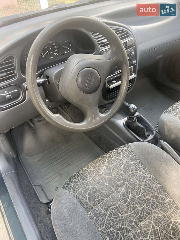 Седан Daewoo Sens 2004 в Умані