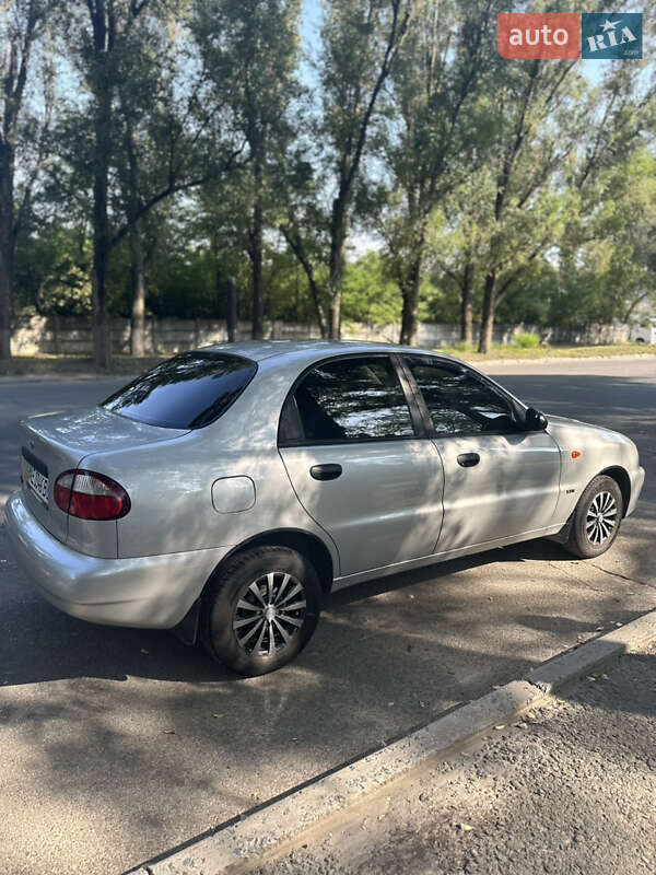 Седан Daewoo Sens 2004 в Дніпрі