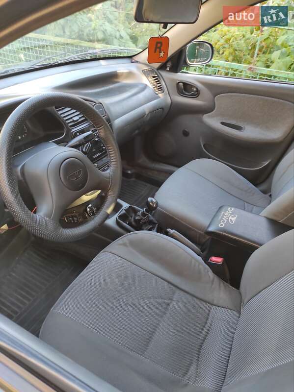 Седан Daewoo Sens 2007 в Новомосковську