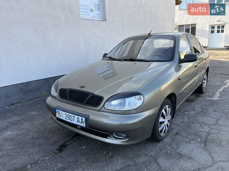 Седан Daewoo Sens 2004 в Полтаві