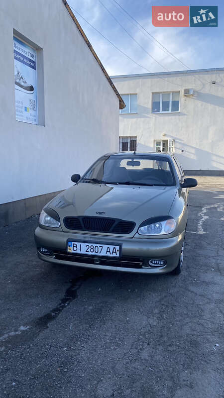 Седан Daewoo Sens 2004 в Полтаві