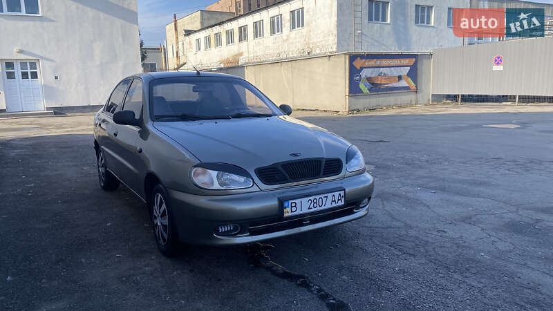 Седан Daewoo Sens 2004 в Полтаві