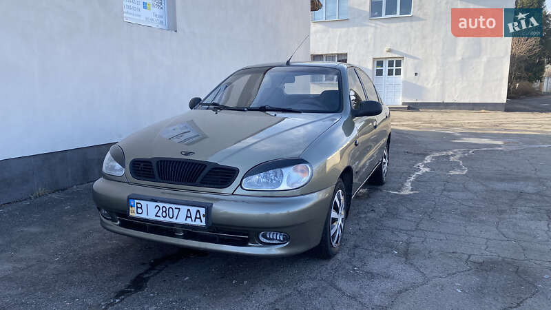 Седан Daewoo Sens 2004 в Полтаві